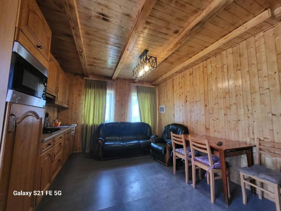 Peak House Villa Kazbegi Kültér fotó