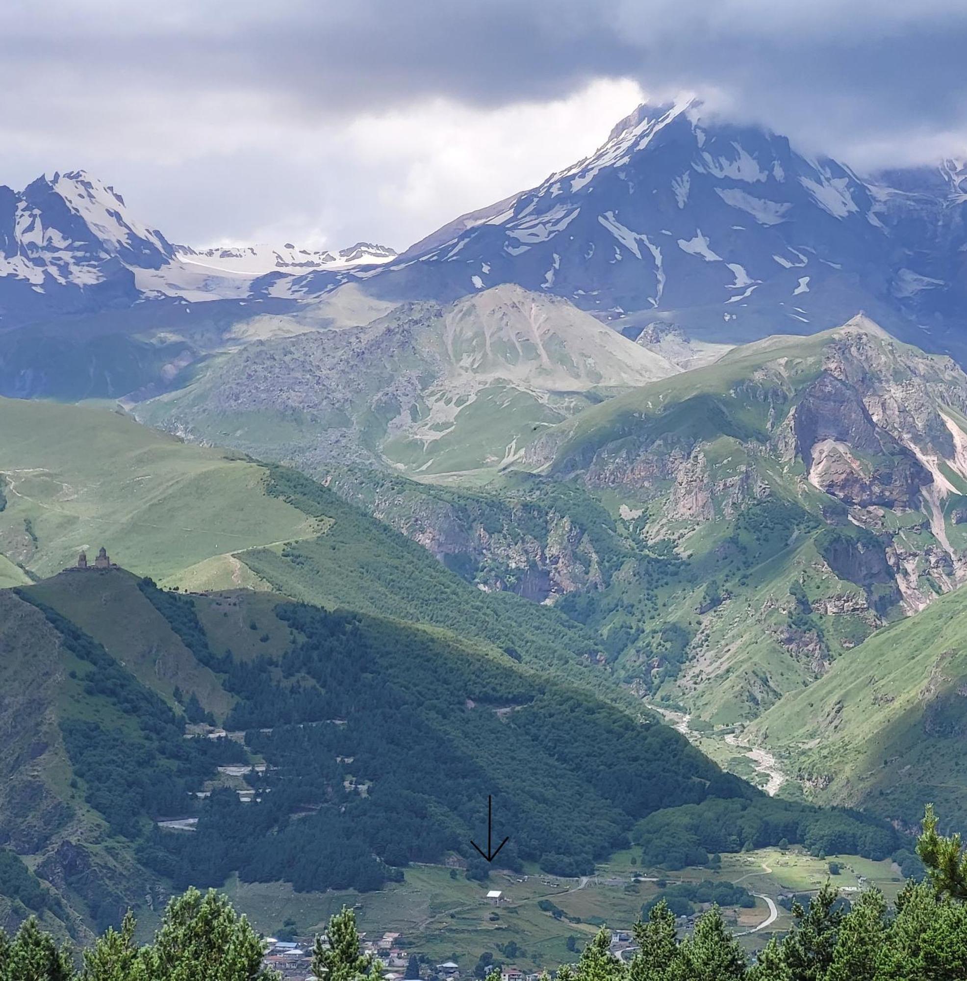 Peak House Villa Kazbegi Szoba fotó